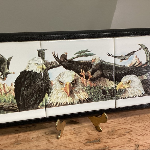 🔵 Vintage - Ceramic Tile & Wood Crafted Eagle Themed Trivet / Decor - Like New - Picture 3 of 11